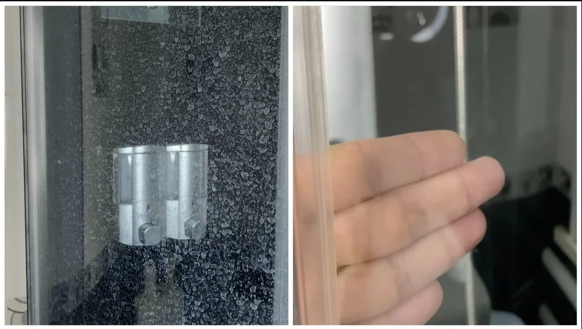 Błękitna butelka z Rossmanna: Wyciśnij 2 krople, a kabina lśni jak nowa