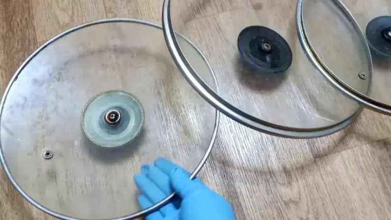 Dlaczego doświadczone gospodynie zawsze wkładają pokrywki od patelni do miski z sodą