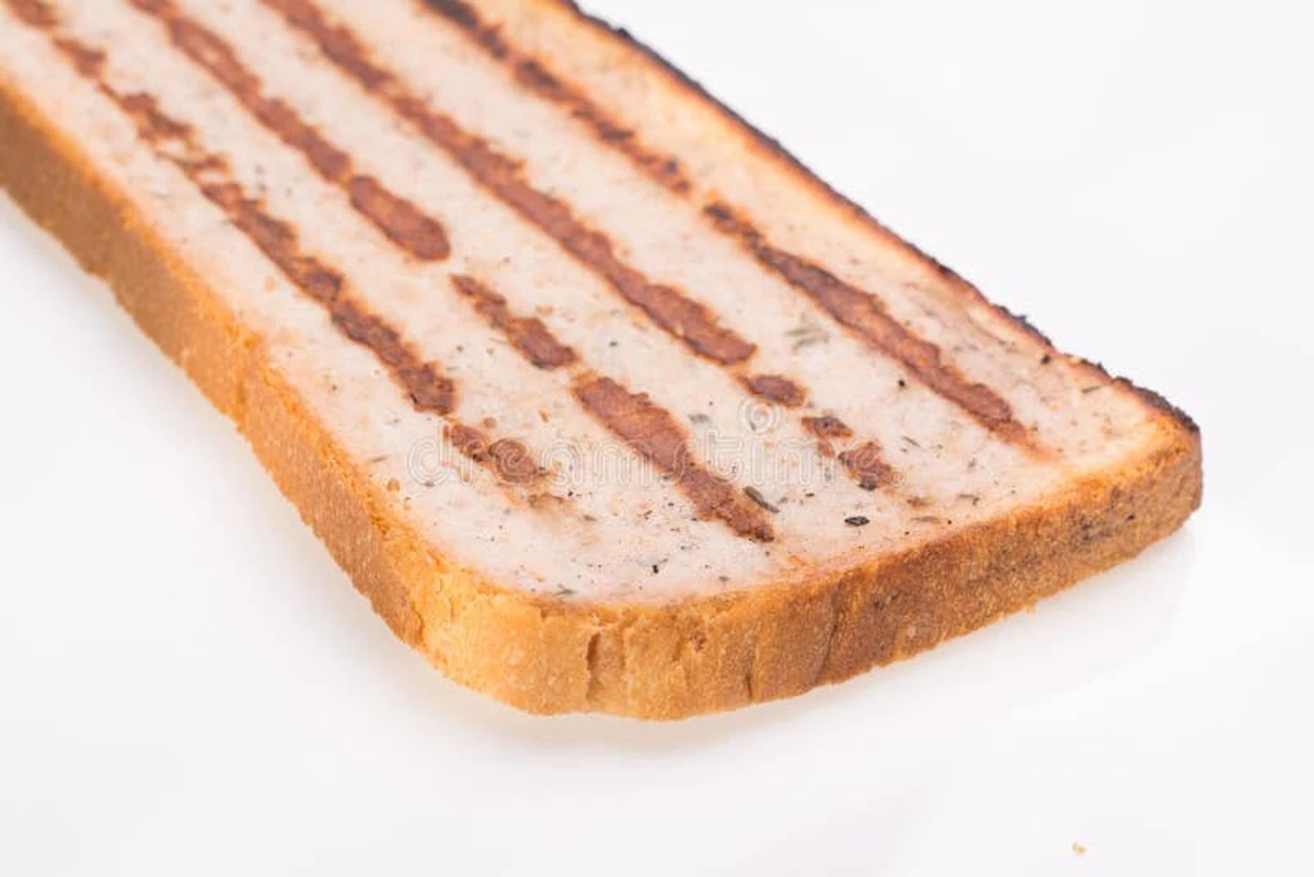 Dlaczego doświadczone gospodynie zawsze dodają oregano do ciasta na domowy chleb z mięsem - image 1