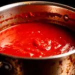 Dlaczego nigdy nie warto zostawiać zupy w garnku na noc