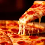 Dlaczego nowojorska pizza smakuje inaczej? Sekret tkwi w jednym składniku i patelni