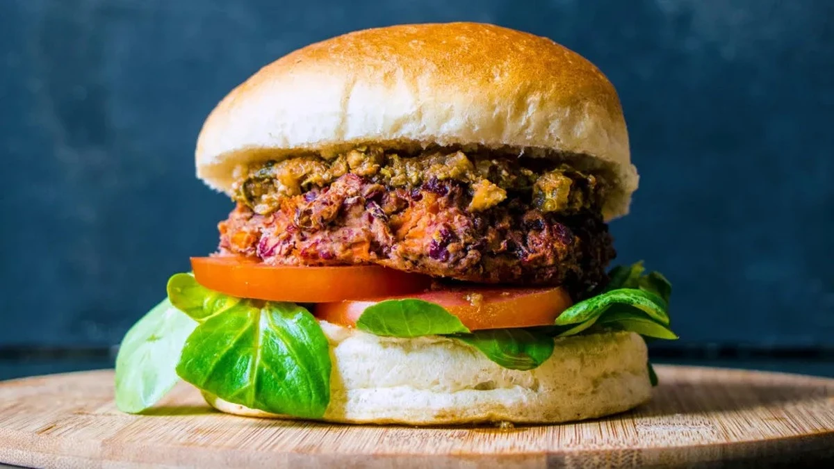 Trzy kolacje, które smakują jak fast food, ale pomagają schudnąć