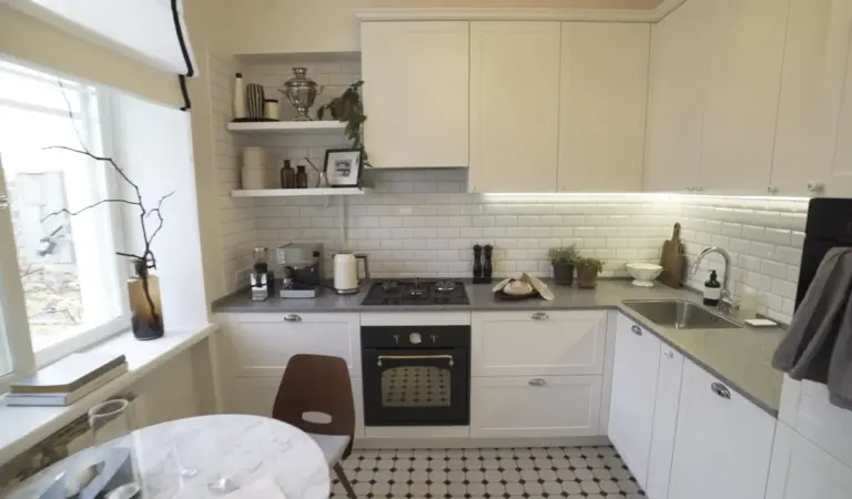 5 popularnych błędów w kuchni, które zrujnują twój spokój (i portfel)