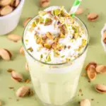 Cztery napoje roślinne, które mają najwięcej wapnia i białka