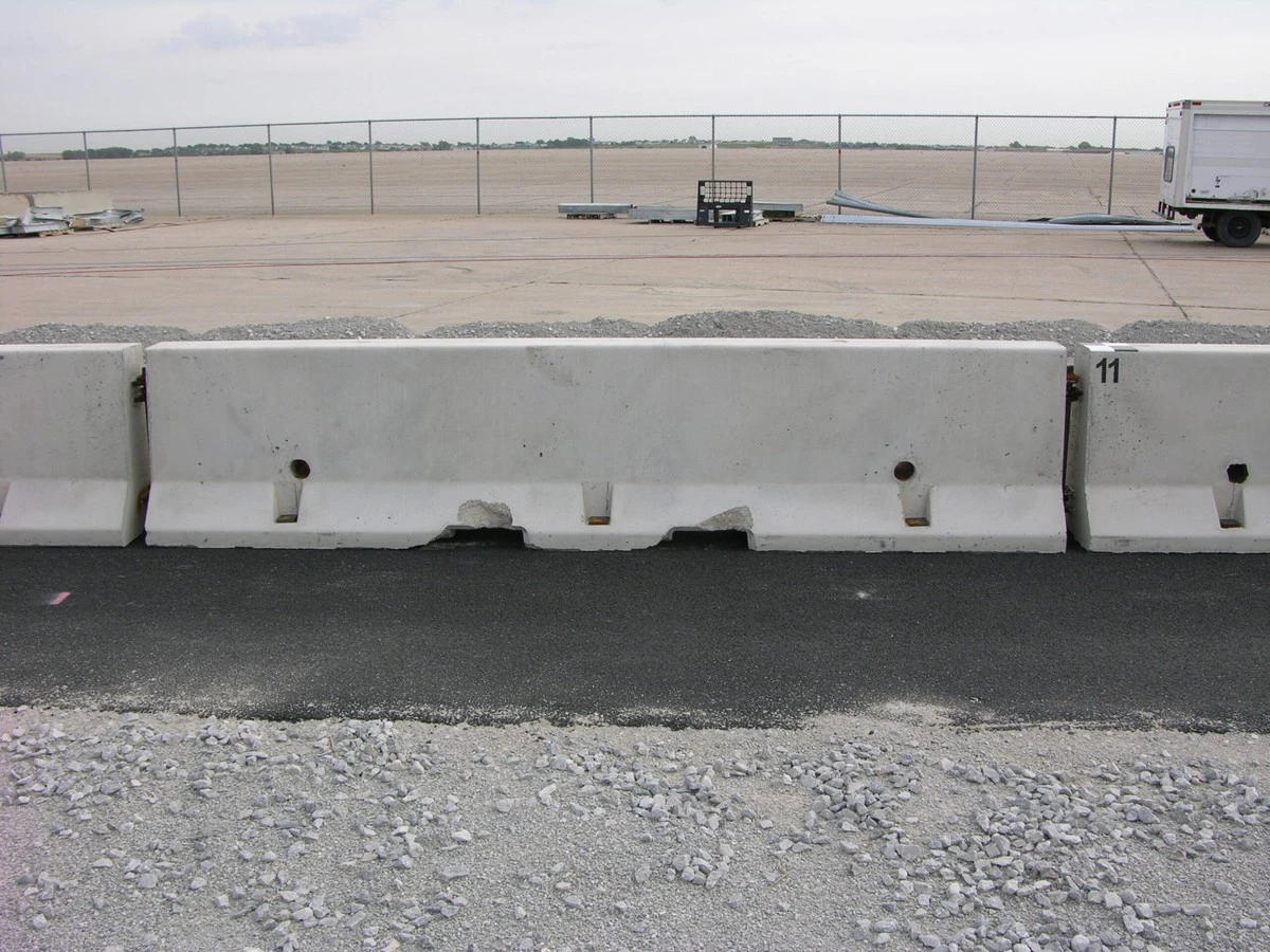 Dlaczego nigdy nie powinieneś podnosić agrafki leżącej na chodniku - image 1